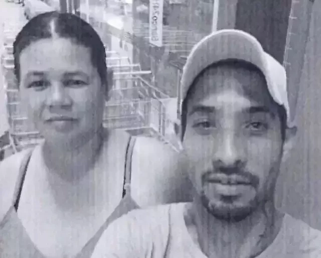 Andrea e o autor, que ainda está foragido. Foto: Redes Sociais