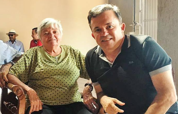 O deputado federal Vander Loubet e mãe, Dona Beca. Foto: Arquivo | Redes sociais 