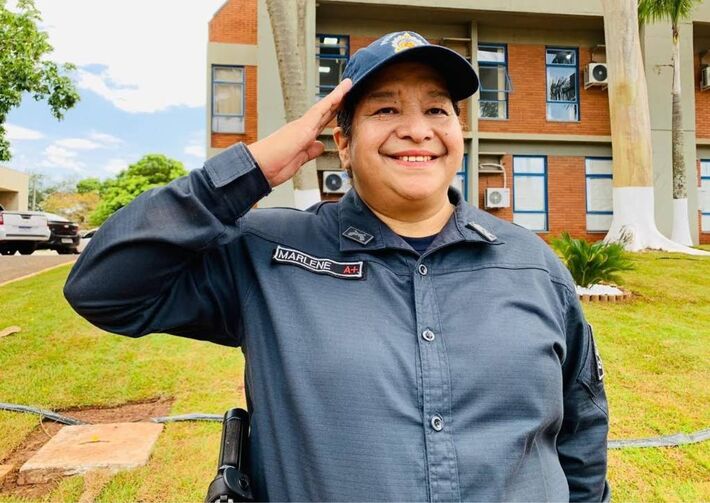 A subtenente Marlene foi achada morta em casa com tiro na cabeça.