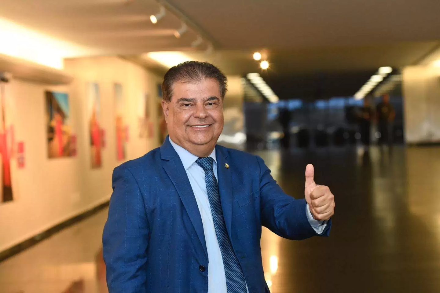 O senador Nelsinho Trad (PSD/MS) tem atuação municipalista e foco em fortalecer a saúde pública em Mato Grosso do Sul. 