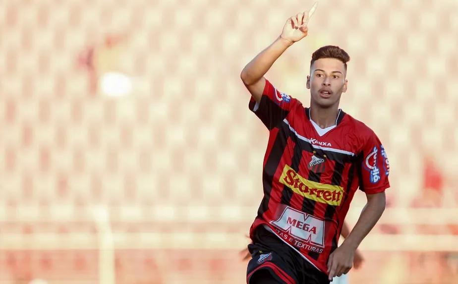 Martinelli passou pelo Ituano dos 14 aos 18 anos.