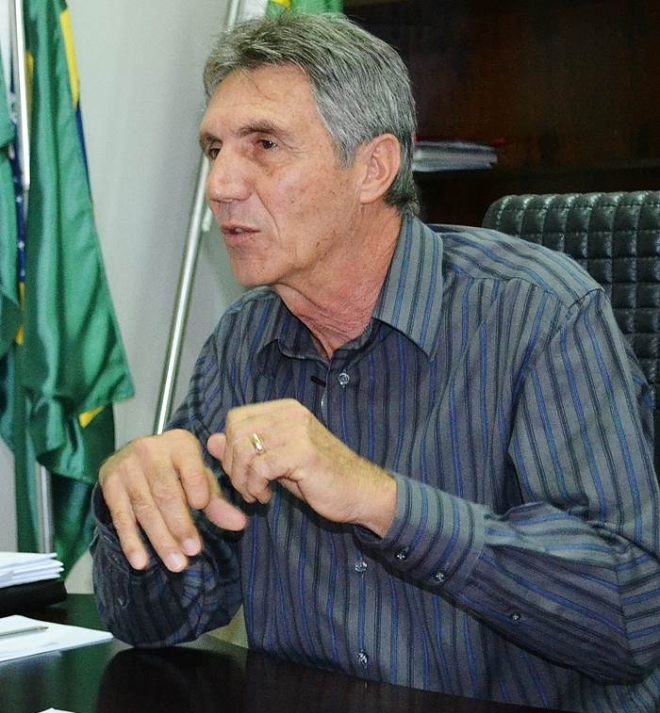  Prefeito Ari Basso determina criação de comissão para avaliar aplicação do Fundeb<br />Foto: Marcos Tomé/Região News