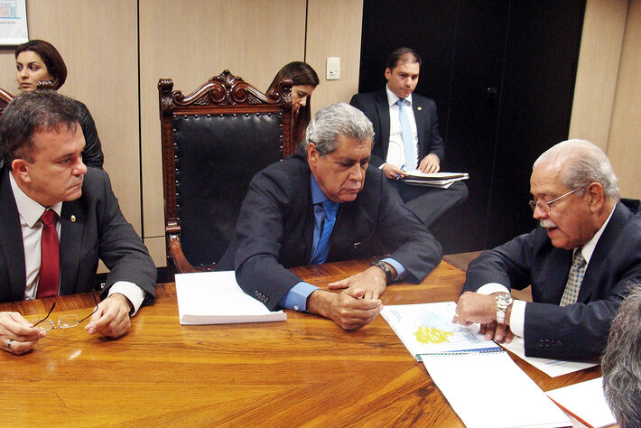  Vander, André e o ministro César Borges<br />Foto; Assessoria