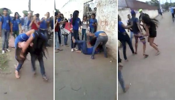 Adolescentes acompanham briga de duas garotas e até as incentivam a "sair no tapa"<br />Foto: Imagens vídeo gravado