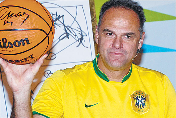  Ex-jogador de basquete, Oscar Schmidt<br />Foto: Divulgação