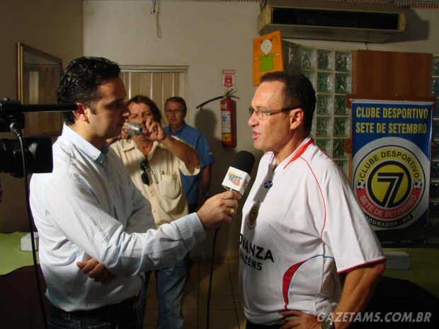  Elói foi o técnico do Sete de Dourados no Estadual de 2011<br />Foto: Gazeta MS/Arquivo