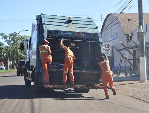  A partir de 2015 os proprietários de imóveis vão pagar entre R$ 4,20 e R$ 14,29 por mês pela coleta de lixo<br />Foto: Marcos Tomé/Regiãso News