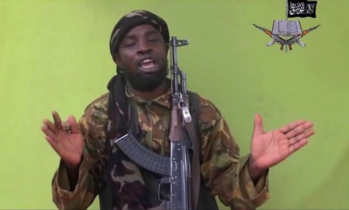O líder do grupo extremista nigeriano Boko Haram, Abubakr Shekau, em foto de abril de 2014  Foto: AP en español