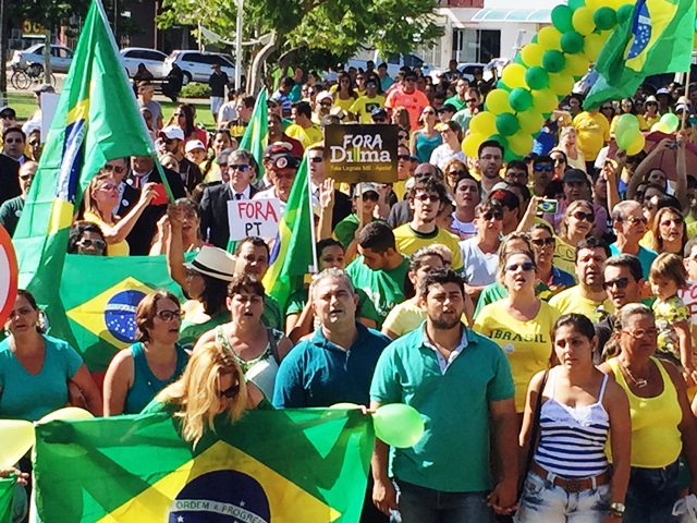 Manifestação em Três Lagoas/Foto:TL Notícias