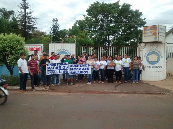 Paralisação dos funcionários do asilo São João Bosco