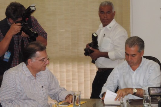 Governador assina termo de cooperação com Defensoria Pública de MS/Foto: Tonni Balejo