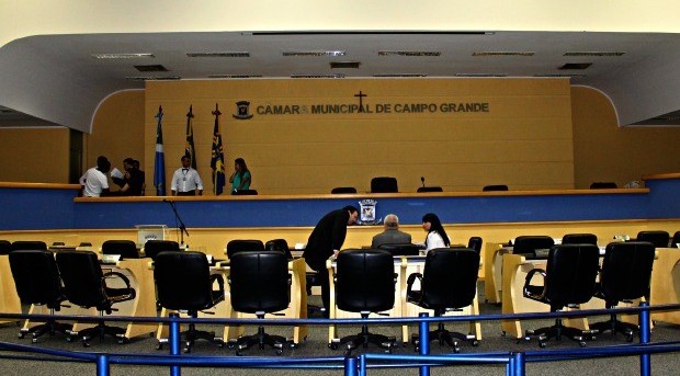Câmara Municipal de Campo Grande, vazia de ações.