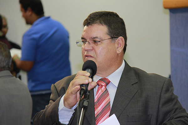 Paulo Pedra conseguiu dez assinaturas para instaurar CPI.
