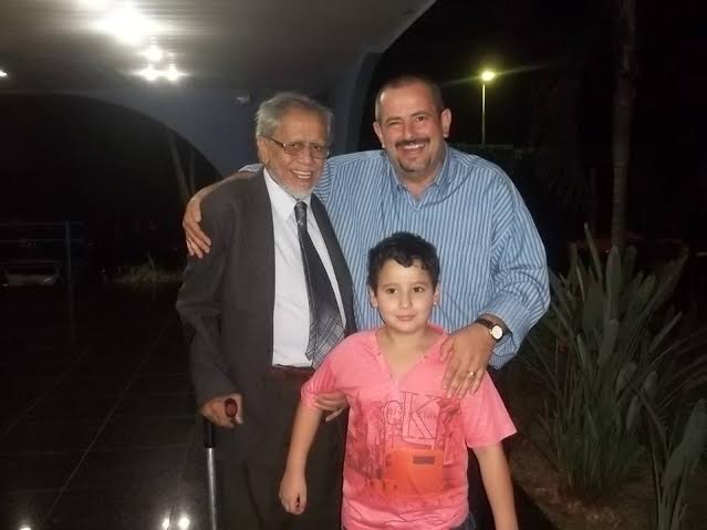 Foto: Pastor Milton com o pai, Berto Curvo, e o filho