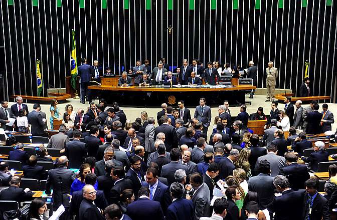 Os mandatos de deputados, governadores e de presidente da República ainda serão de quatro anos. Foto:Gustavo Lima/Agência Câmara