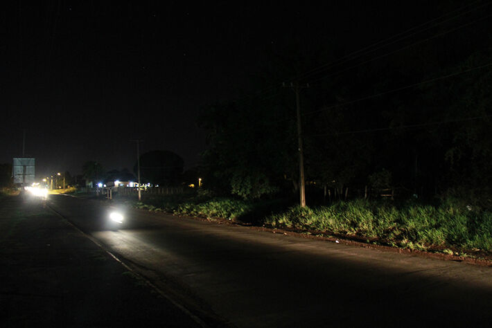 Trecho da avenida Tamandaré completamente escuro - Foto: Wanderson Lara