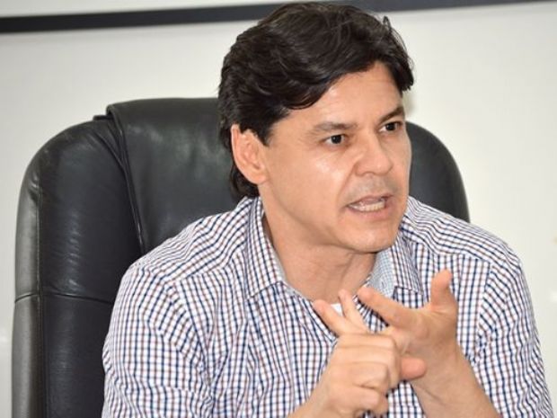 Prefeito Paulo Duarte enfrenta séria crise popular em Corumbá