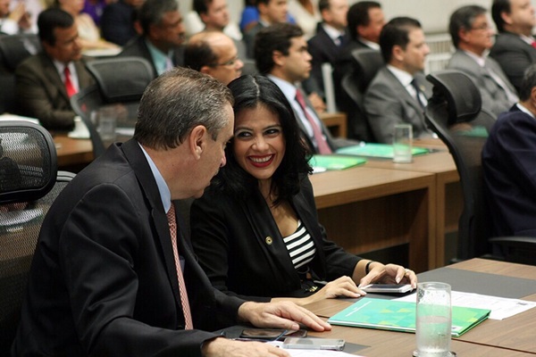 Deputada Grazielle Machado e o secretário do Diretório PR/MS, deputado estadual Paulo Correia