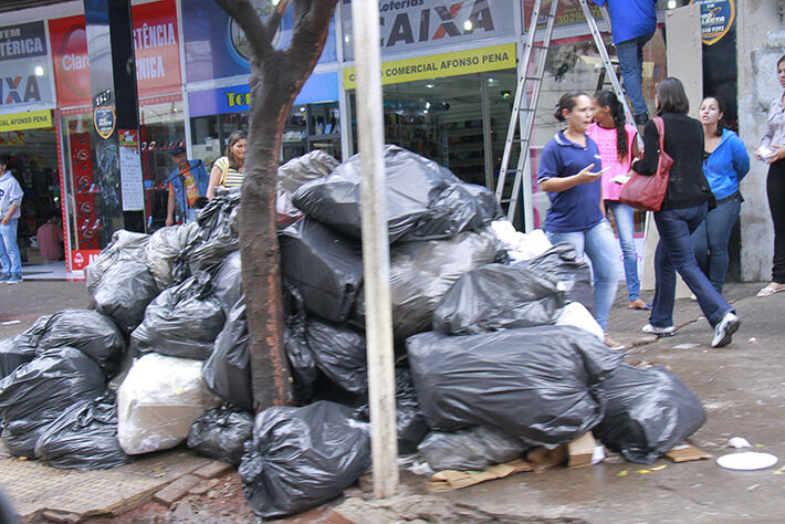Coleta de lixo está suspensa desde a última terça-feira. Foto: Wanderson Lara
