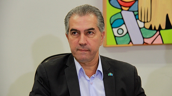 Governador Reinaldo Azambuja.
