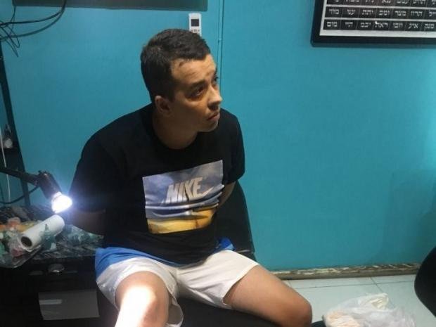 Elton Leonel Rumich da Silva, o Galã, foi preso quando fazia tatuagem em estúdio em Ipanema, no Rio