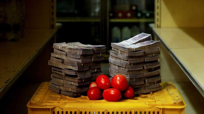 Um quilo de tomate? Cerca de 5.000.000 bolívares