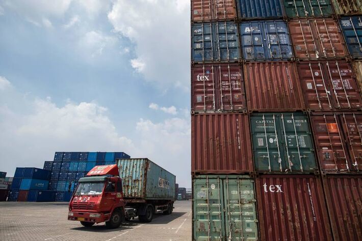 EUA anunciaram a imposição de tarifas de 10% sobre US$ 200 bilhões de produtos chineses