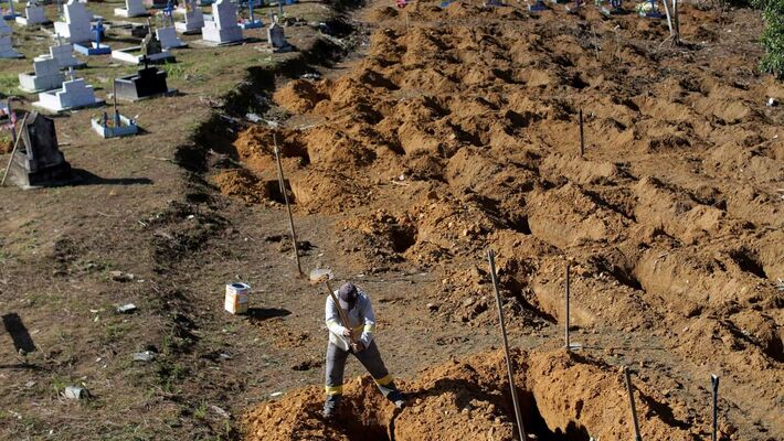 Local onde corpos estão sendo sepultados em Altamira