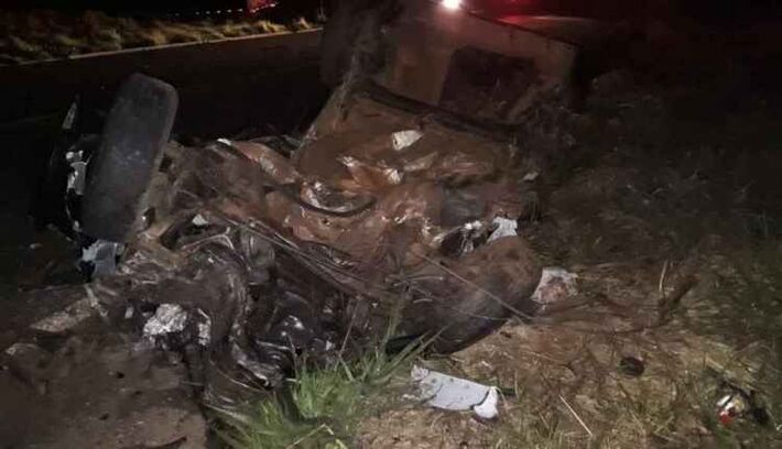 Motorista da Parati morreu no local