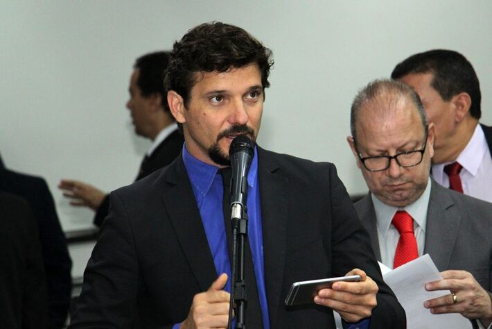 Vereador Eduardo Romero, chefe de gabinete e assessor tornaram-se réus por causa de acusação relativa a funcionário ‘fantasma’ na Câmara Municipal