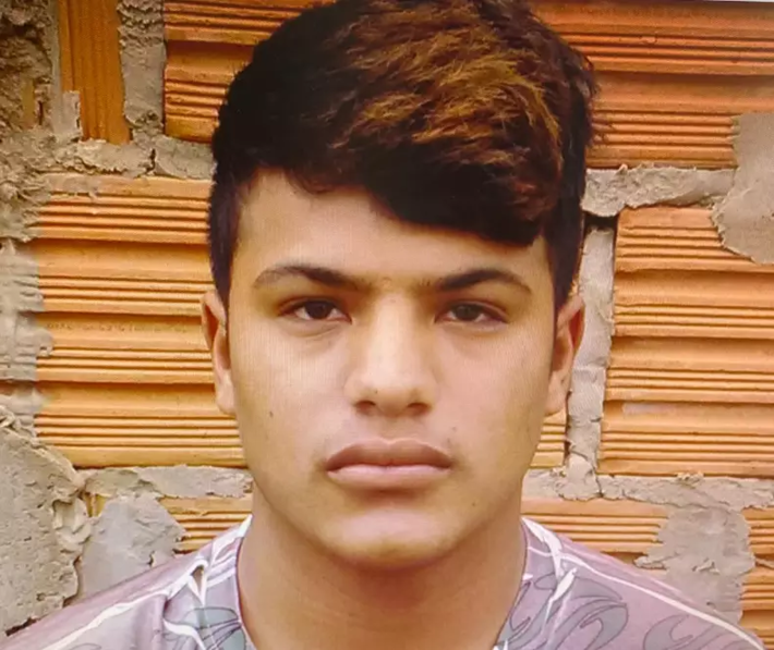 Hércules Alves de Souza, 21 anos, é procurado pela Polícia Civil sob suspeita de matar a namorada