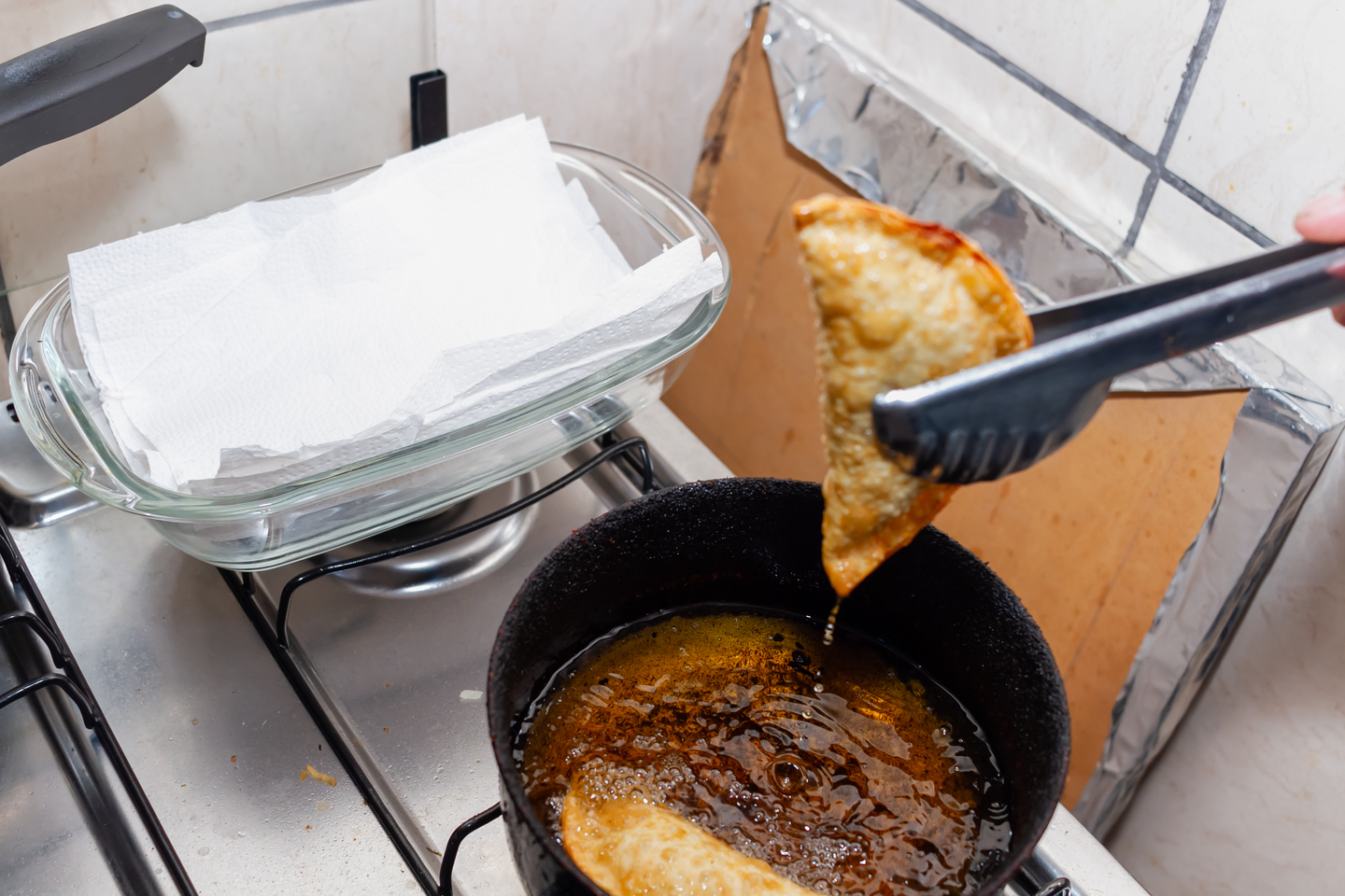 Venino fritando pastéis