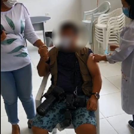 Fotógrafo teria sido vacinado contra a covid-19 no interior de Pernambuco