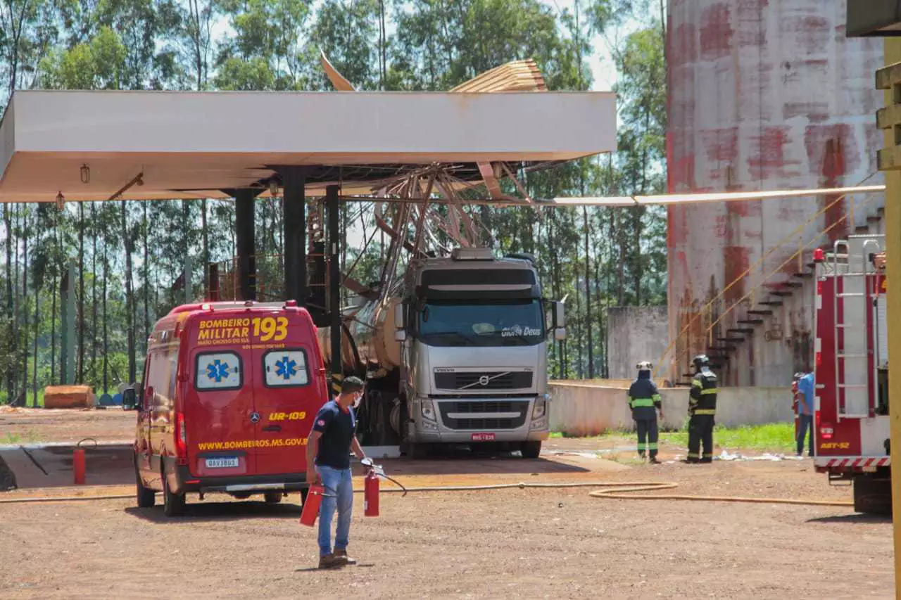 Carreta Explosão