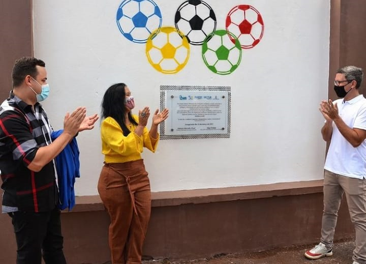 Placa colocada para lembrar àqueles que não saibam que se trata de um patrimônio