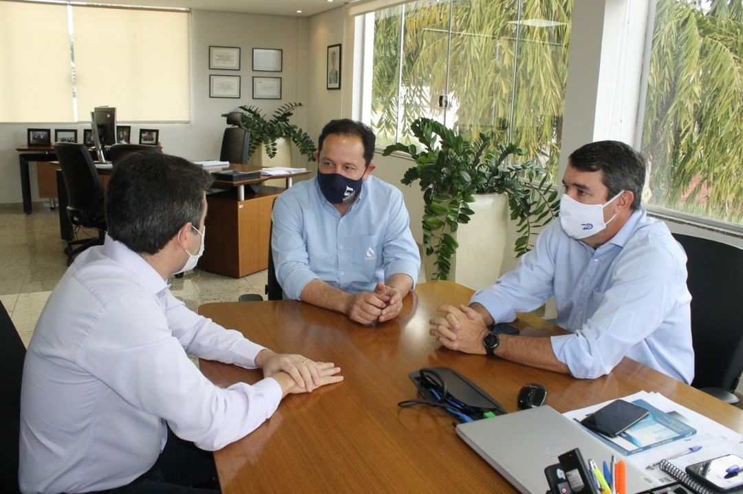 Na manh&atilde; de hoje tivemos uma reuni&atilde;o muito produtiva com o Secret&aacute;rio de Infraestrutura de MS Eduardo Riedel e o Presidente da MS Pantanal Celso Paschoal.