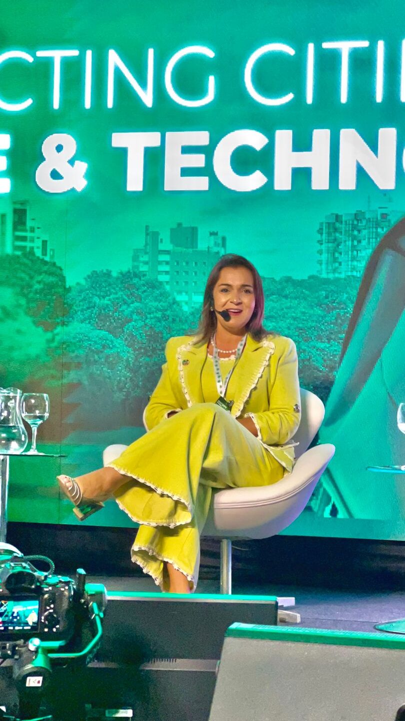 Prefeita Adriane Lopes em evento tecnológico de Curitiba (PR). Foto: Reprodução 