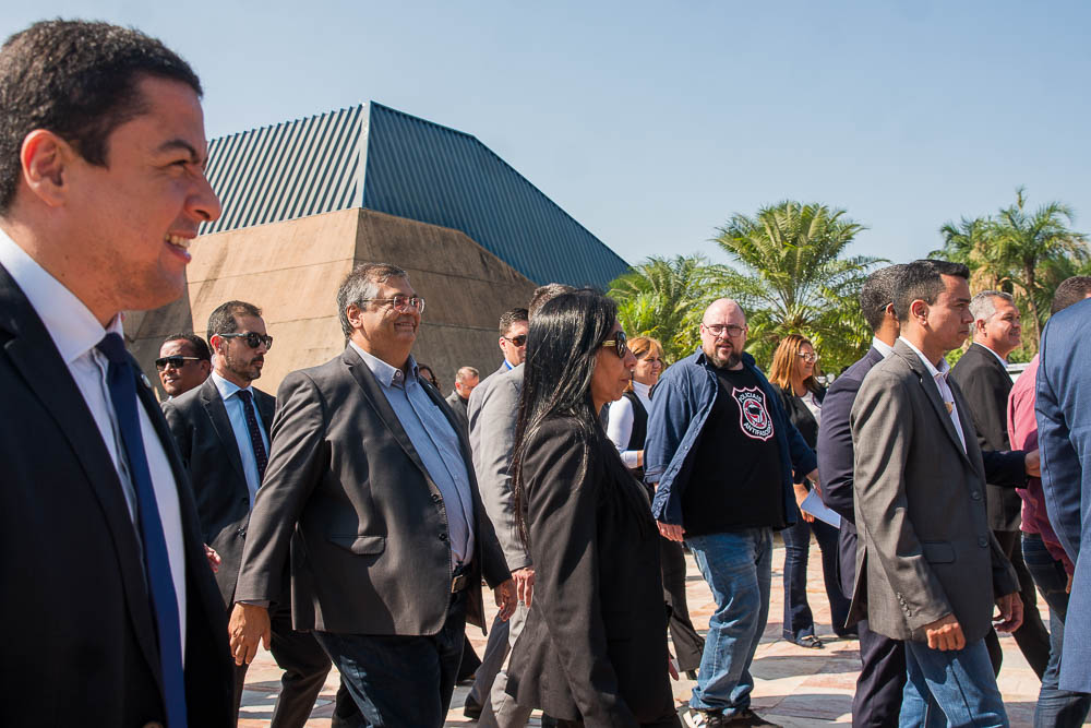 (28.ago.23) - O ministroa Fl&aacute;vio Dino em frente ao Centro de Conven&ccedil;&otilde;es Rubens Gil de Camilo, em Campo Grande (MS). Foto: Tero Queiroz