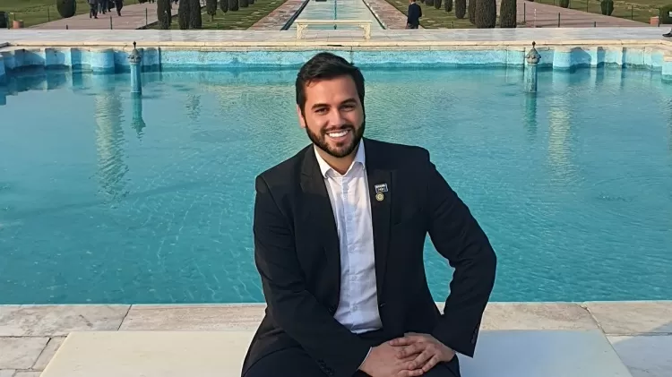 Filipe Martins, então assessor de Bolsonaro, entregou uma minuta golpista ao presidente, disse Cid Imagem: Reprodução/Twitter