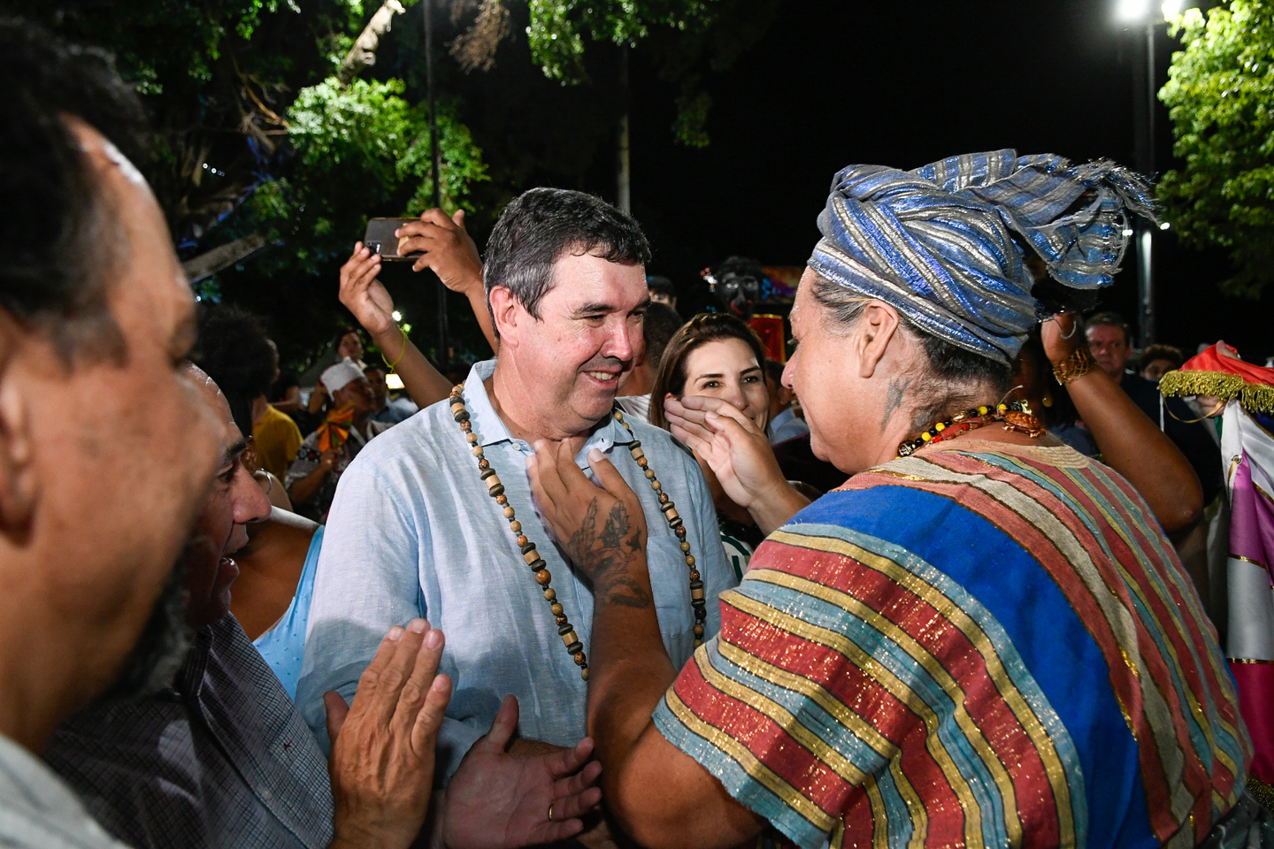 Riedel recebe ben&ccedil;&atilde;o religiosa na Festival Am&eacute;rica do Sul 2023. Foto: Bruno Rezende