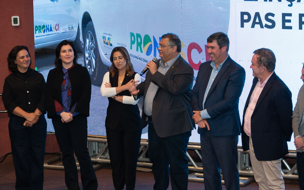 Recentemente Riedel recebeu os ministros Fl&aacute;vio Dino (Justi&ccedil;a) e Simone Tebet em Campo Grande (MS). Foto: Tero Queiroz