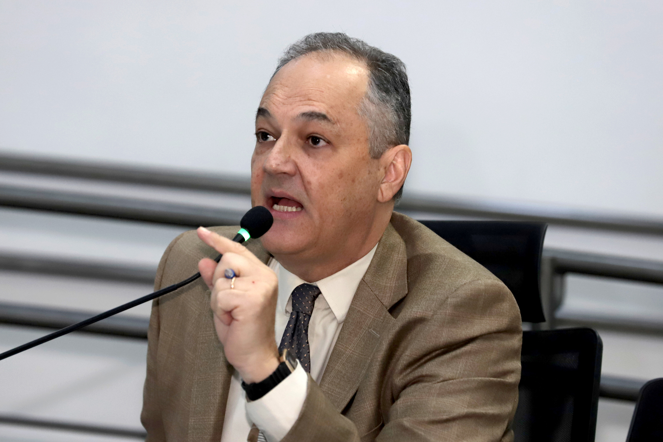 O professor vereador André Luis denunciou corrupção na Câmara dos Vereadores durante a 36ª Sessão Ordinária. Foto: Izaias Medeiros 