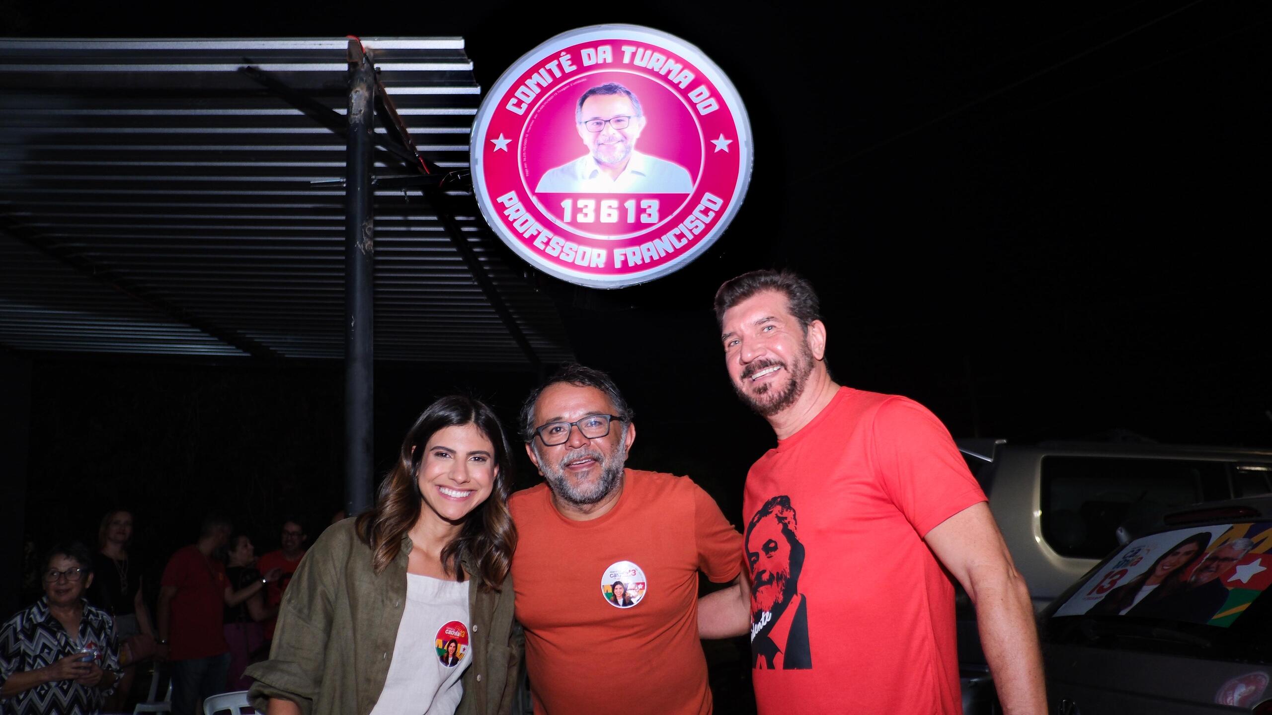 Camila Jara, Professor Francisco e Pedro Kemp. Foto: Maurício Costa - Assessoria