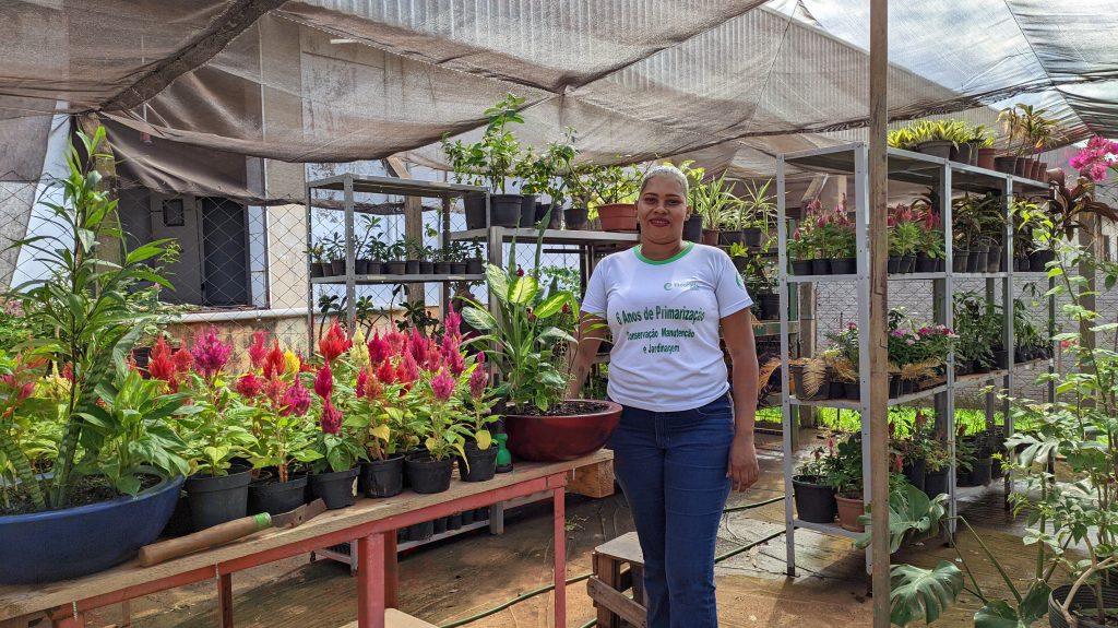 Orgulhosa do seu trabalho, Gilaine Aparecida Silva de Oliveira, de 37 anos, é colaboradora da Eldorado Celulose. Foto: Divulgação | Eldorado 