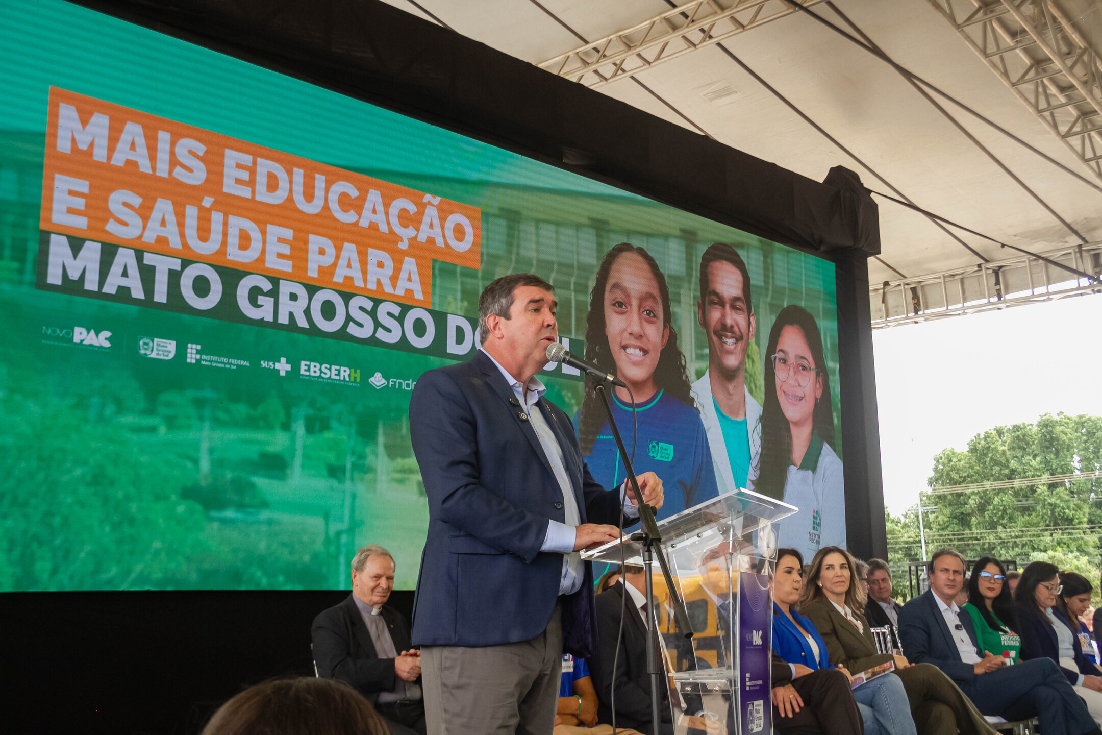 O governador celebrou o empenho do presidente Lula em investir no estado de Mato Grosso do Sul. Foto: Tero Queiroz