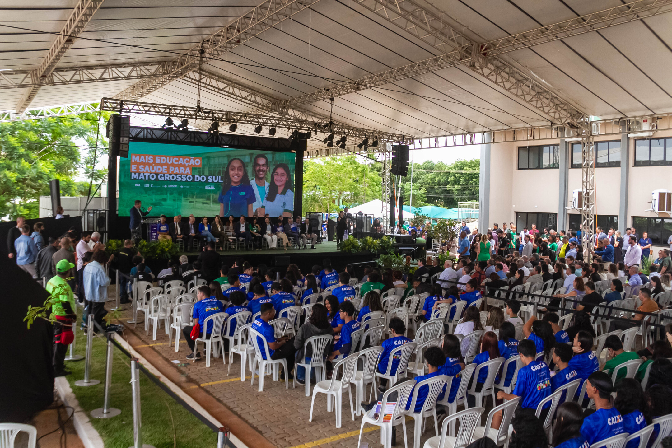 Governador durante discurso no pátio do IFMS em Campo Grande (MS). Foto: Tero Queiroz 