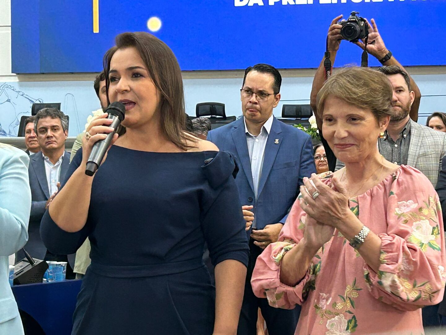 Prefeitura discursa ao lado da senadora Tereza Cristina