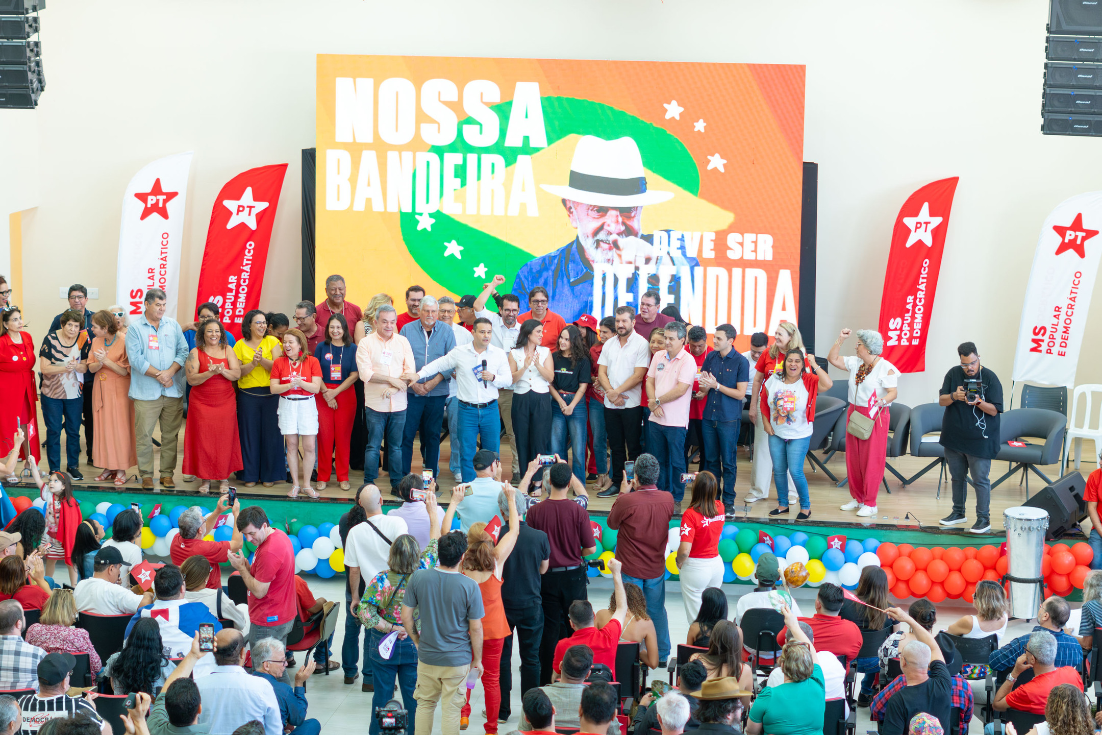 Lideranças do PT-MS receberam Fábio Trad com grande cerimônia na FETEMS. Foto: Tero Queiroz