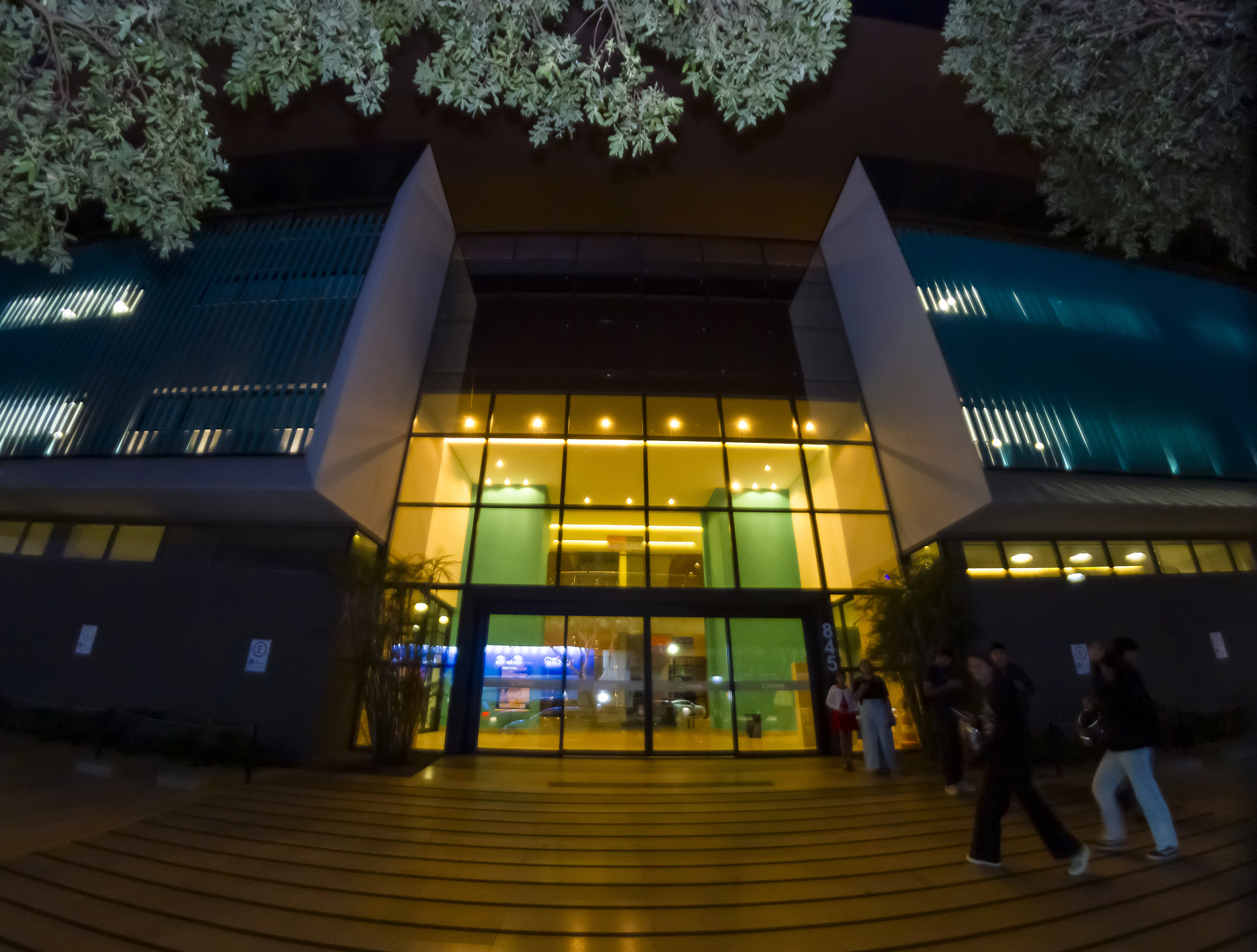 A entrada da Faculdade Insted. Foto: Tero Queiroz 