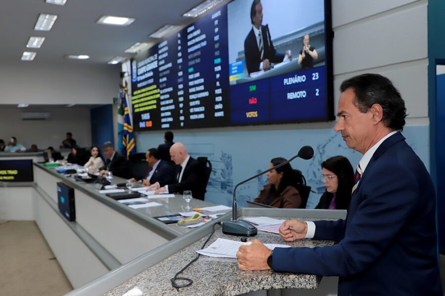 Marquinhos Trad (PDT) propôs moção de repúdio a Eduardo Bolsonaro por atacar a ministra Tereza Cristina. Foto: Izaias Medeiros/CMCG